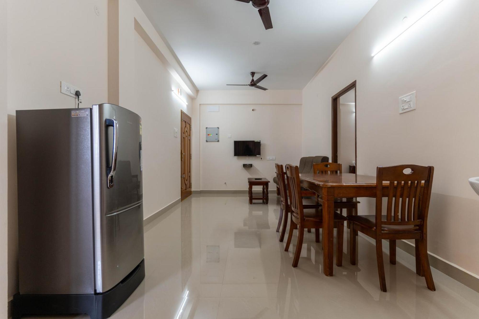 Aishwaryam Service Apartment Chennai Luaran gambar