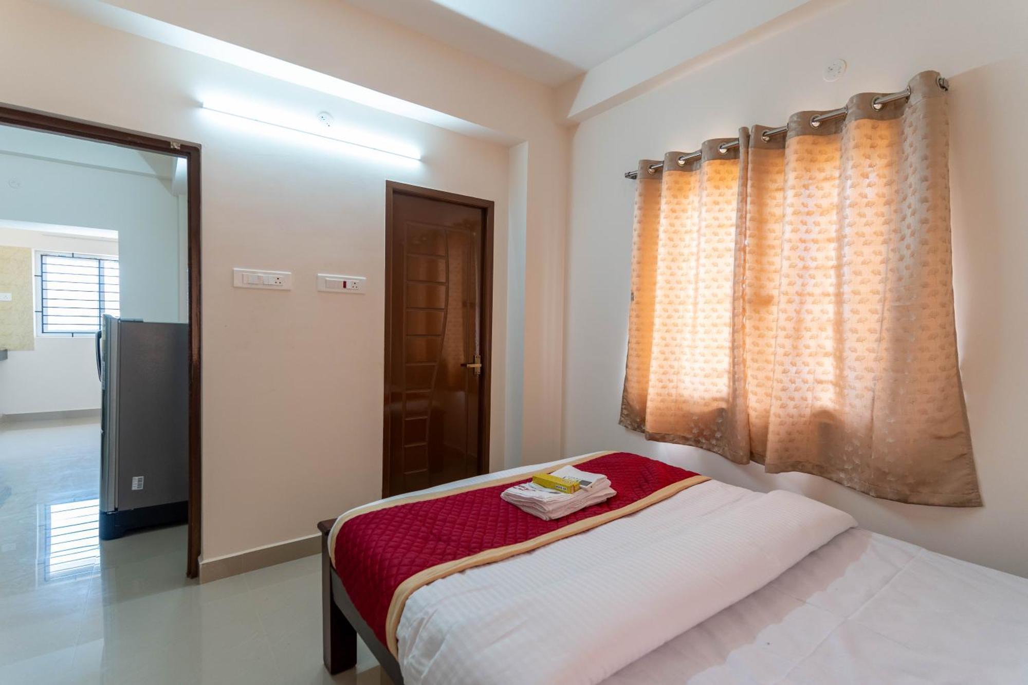 Aishwaryam Service Apartment Chennai Luaran gambar