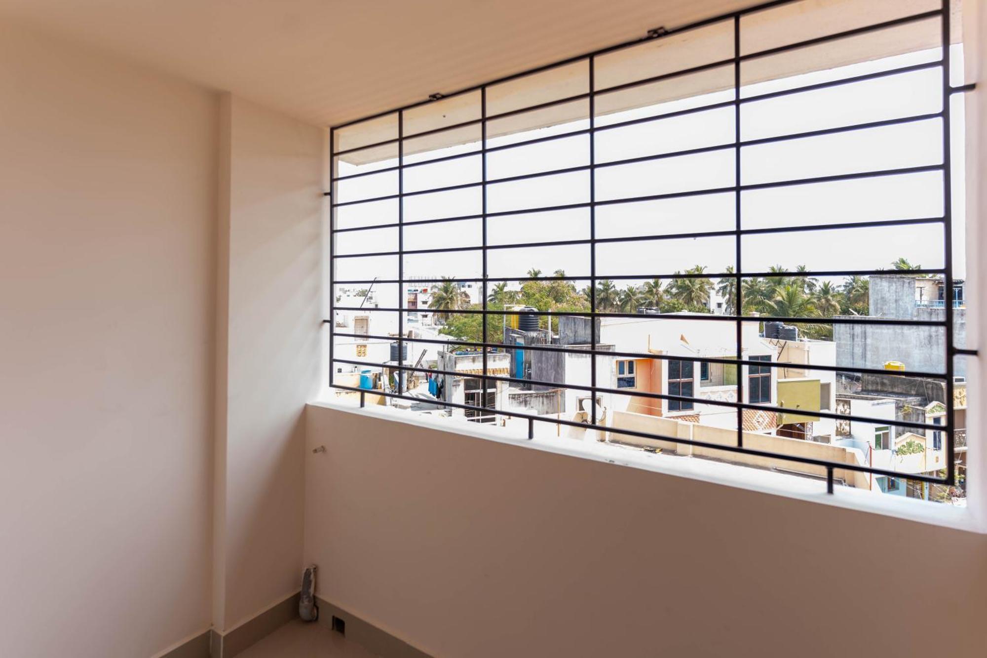Aishwaryam Service Apartment Chennai Luaran gambar