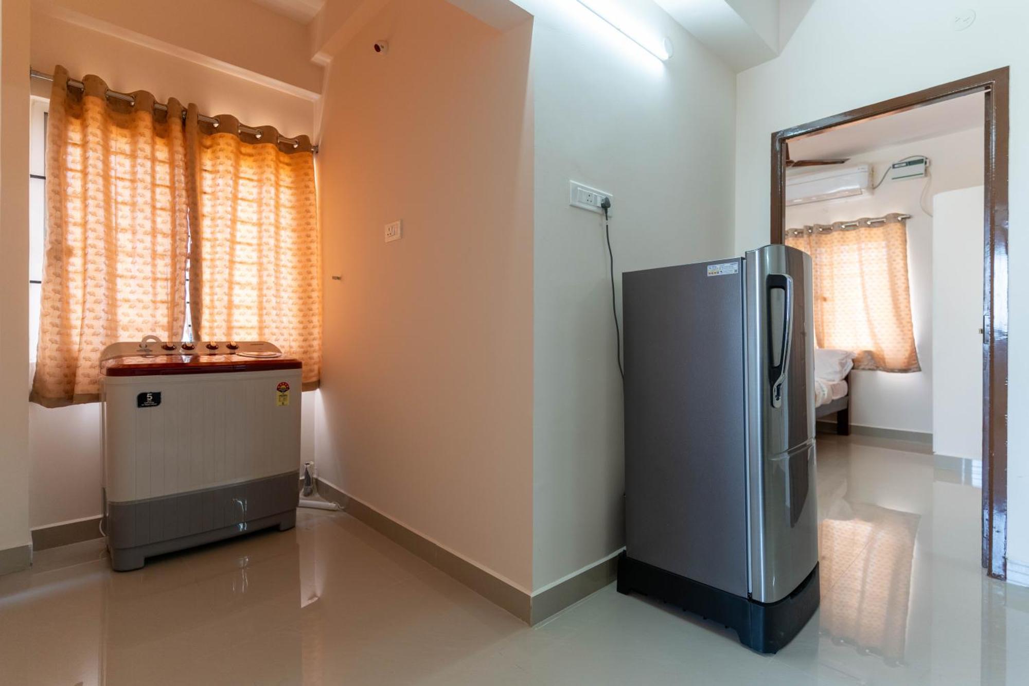 Aishwaryam Service Apartment Chennai Luaran gambar